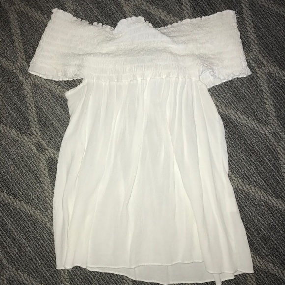 Off the shoulder top - Picture 1 of 1